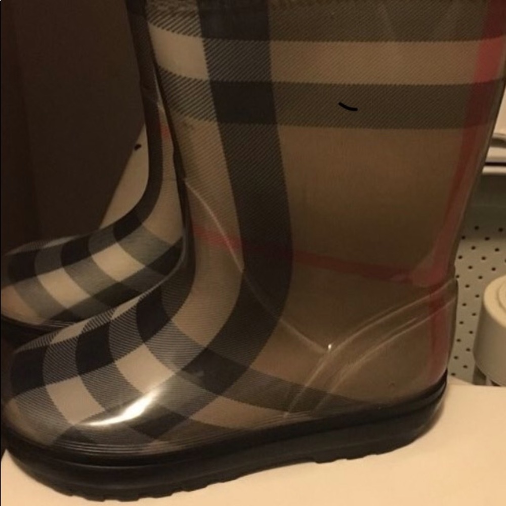 Kids boots